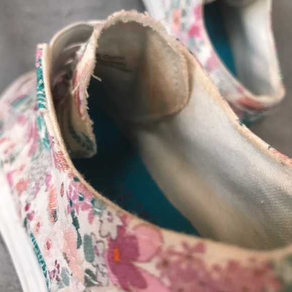 Blowfish slip on floral sneakers - Picture 7 of 7